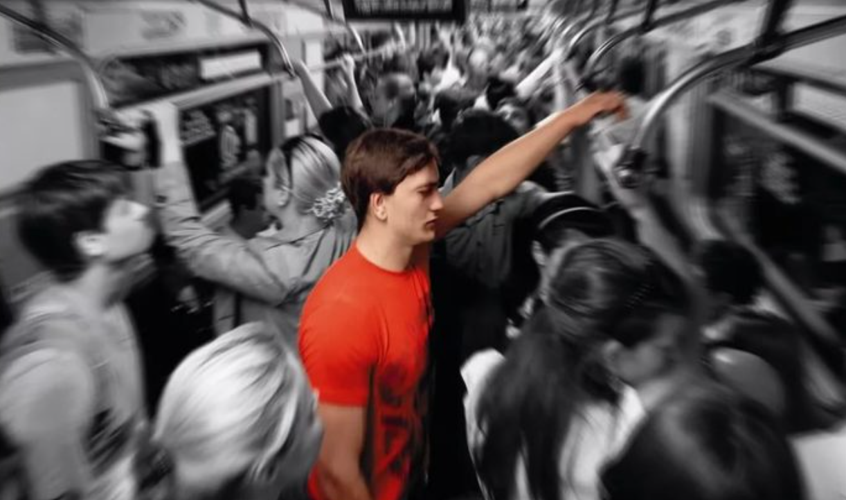 Які люди можуть відчувати панічні атаки?