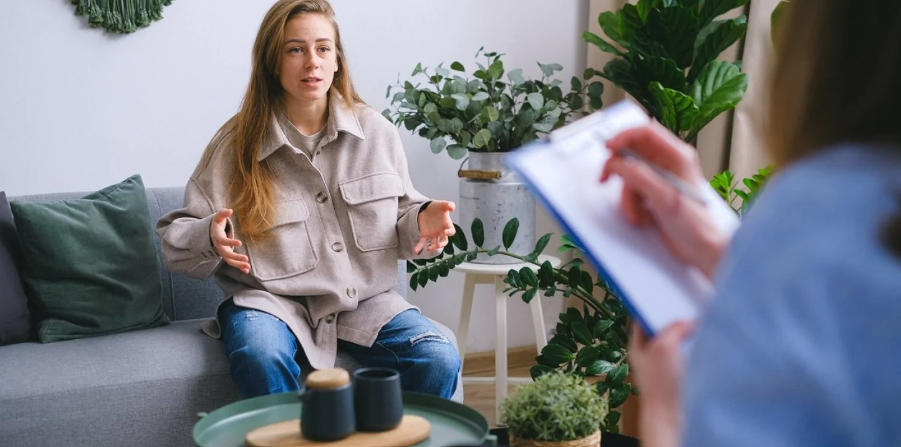 Коли звертатися до психолога або психотерапевта?